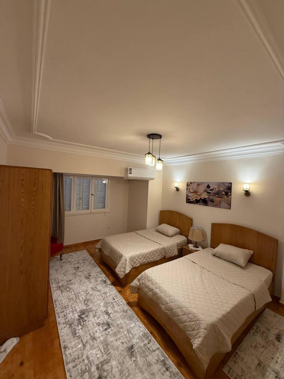 Luxurious, Fully Furnished And Well-equipped With Modern Amenities, Stunning Views, And Convenient Location For Remote Work Or Studying From