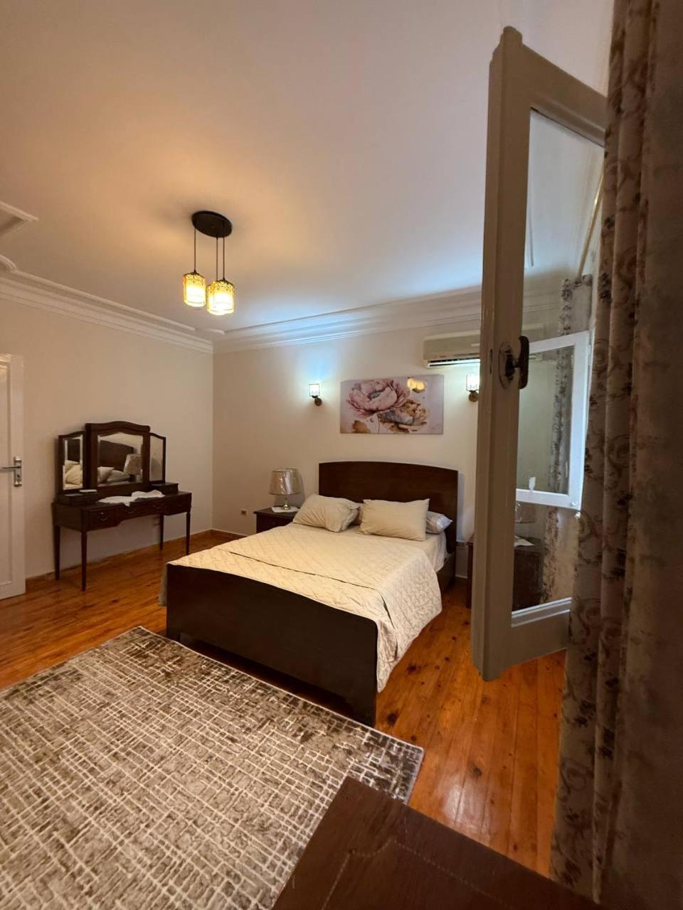 Appartement Luxurious, Fully Furnished And Well-equipped With Modern Amenities, Stunning Views, And Convenient Location For Remote Work Or Studying From *